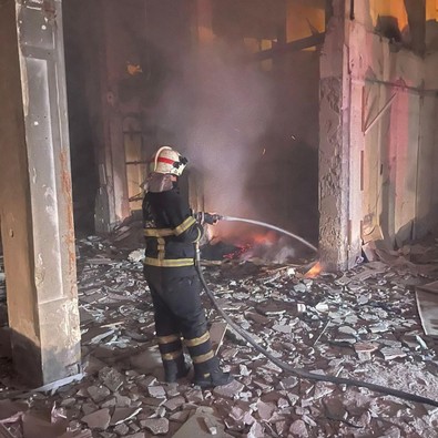 Hatay'da metruk binada korkunç yangın! Ekipler hemen müdahale etti - Resim : 1