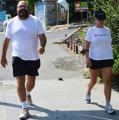 18 yıllık evliliğini bitirmişti! MasterChef Somer Sivrioğlu'nun sevgilisi bakın kim çıktı! - Resim : 2