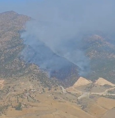 Manisa'da kritik süreç! Orman yangını 2 gündür aralıksız devam ediyor - Resim : 1