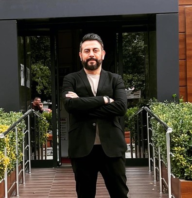 Manisa'da tüyler ürperten olay! Otomobilde bilekleri ve boynu kesilmiş erkek cesedi bulundu - Resim : 1