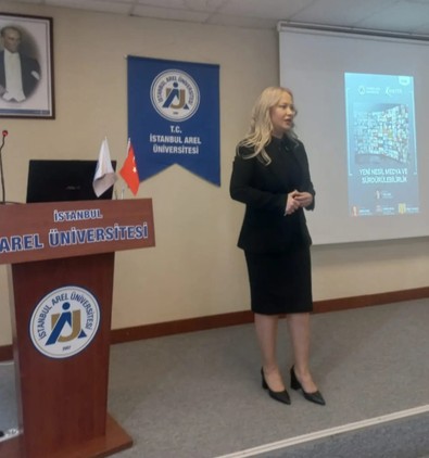 Arel Üniversitesi'nin düzenlediği panelde öğrenciler, gazeteciler ile bir araya geldi! - Resim : 2