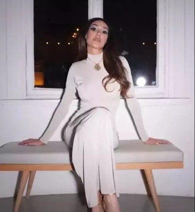 Dilan Çiçek Deniz beyaz elbisesiyle sosyal medyayı salladı! O paylaşımlarına beğeni ve yorum yağdı - Resim : 2