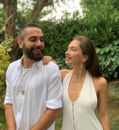 Neslihan Atagül ve Kadir Doğulu'dan romantik kutlama! Evliliklerinde sekiz yılı devirdiler! Paylaşmalara doyamadılar - Resim : 2