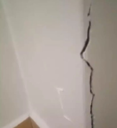 İstanbul'da 6 katlı binada tedirgin eden olay! Apartmanda oturanlar tahliye edildi! - Resim : 2