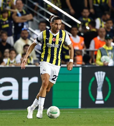 Sivasspor transferde atağa kalktı! Fenerbahçe’nin 3 yıldızına talip oldular! Ali Koç’un kapısını çalacaklar - Resim : 2