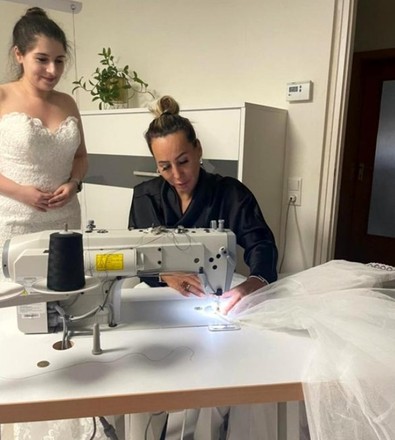 Oryantal Asena'nın yeni mesleği şaşırttı! - Resim : 1