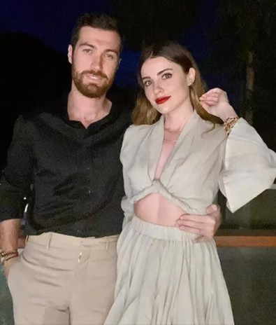 Teşkilat'ın Ceren'i Ezgi Eyüboğlu'ndan Miami'de aşk pozları - Resim : 2