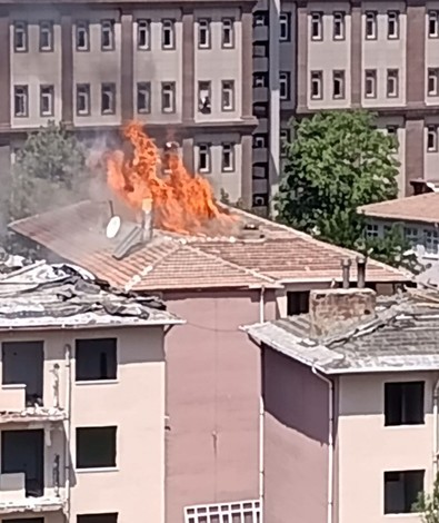 Boş binada yangın çıktı! - Resim : 2
