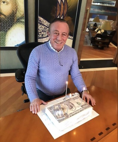 Ali Ağaoğlu'na 1 milyon dolarlık pasta! - Resim : 1