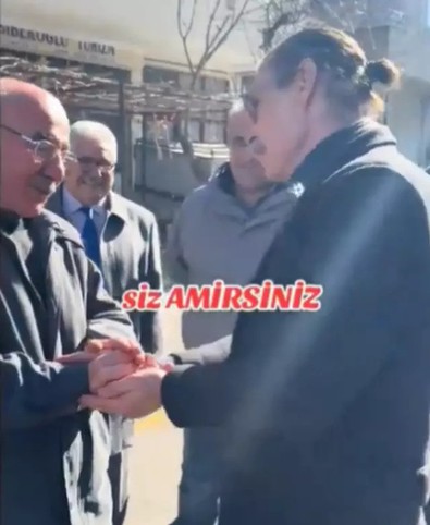 CHP Etimesgut Belediye Başkan adayı Erdal Beşikçioğlu, gerçek amirle karşılaştı: 'Behzat Ç.' karakterine gönderme yapıldı! - Resim : 1