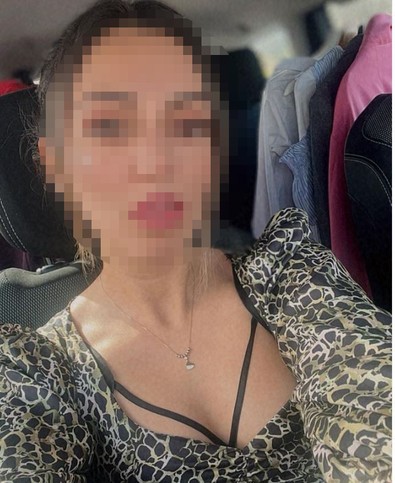 KPSS derslerine dekolte ile girip Türkiye'yi sallayan öğretmenden uzun süre sonra şaşırtan hareket! - Resim : 1