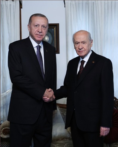 Cumhurbaşkanı Erdoğan ile MHP lideri Bahçeli arasında sürpriz görüşme - Resim : 1