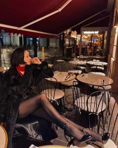 Takipçisinden Zeynep Bastık'a sert yorum! "Şöhreti kaldıramadın" - Resim : 1