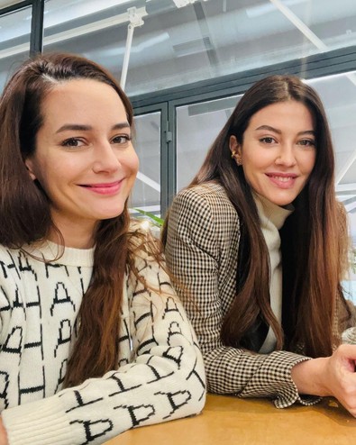Başak Dizer ve eşi Kıvanç Tatlıtuğ'dan sürpriz ziyaret - Resim : 1