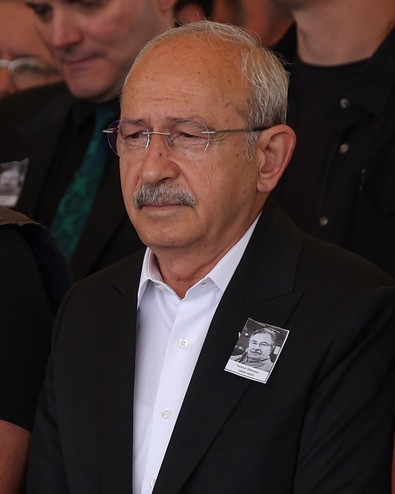 CHP Genel Başkanı Kemal Kılıçdaroğlu, Tuncer Dönmez'in cenazesine katıld - Resim : 3