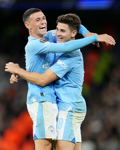 Son şampiyon, galibiyetle başladı! Manchester City, Kızılyıldız’ı geriden gelerek yendi - Resim : 1