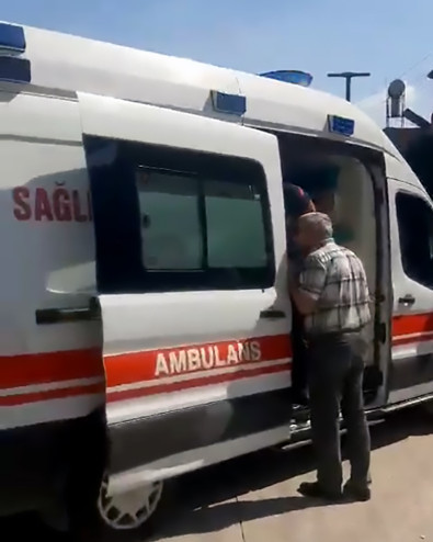 Eşi direksiyon sınavını geçemeyince deliye döndü! Hıncını görevli öğretmenden çıkardı! - Resim : 1