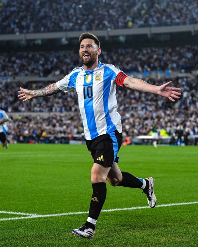 Arjantin, Bolivya'yı 6 golle yıktı! Lionel Messi farkını koydu, yıldızlaştı - Resim : 1
