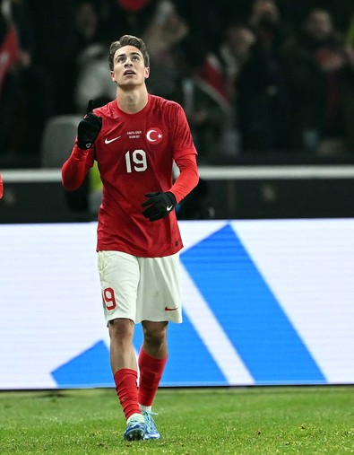 A Milli Takım’daki performansı parmak ısırtmıştı! Dünya devleri Kenan Yıldız’ın transferi için kapışacak - Resim : 2