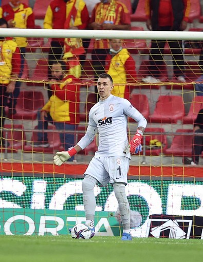 Galatasaray’da Young Boys rövanşı öncesi Fernando Muslera gelişmesi! - Resim : 2