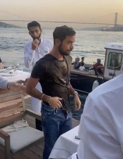 Şevval Şahin için birbirine girdiler! Eski sevgili, yeni sevgiliyi denize attı - Resim : 1