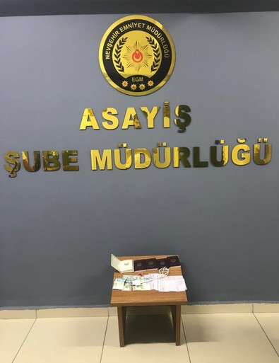 Kapadokya'da turist bir başka turisti soymuştu! Gözaltına alınan hırsız turist tutuklandı! - Resim : 1