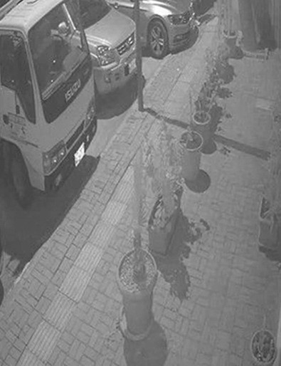 Alanya'da sokak ortasında asitli komplo! Güvenlik kameraları her şeyi kaydetti - Resim : 2