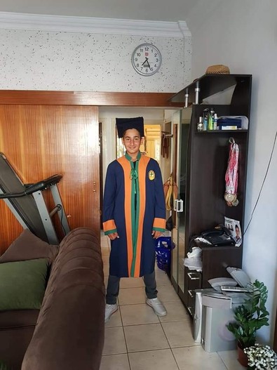 KKTC'de tüyler ürperten olay!.. 14 yaşında!.. Anne ve babasını uykuda katledip canına kıydı! - Resim : 2
