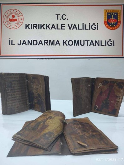 Operasyonda 3 adet ele geçirildi: Bin yıllık! - Resim : 1