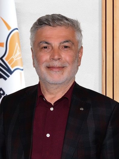 Sakarya'da AK Partili yönetici yorgun mermiyle yaralandı - Resim : 1