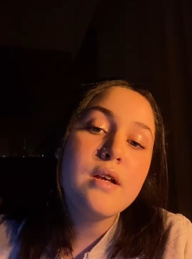 Hüsnü Şenlendirici'nin kızı Naz'dan müthiş performans! Sesine övgüler yağdı - Resim : 2