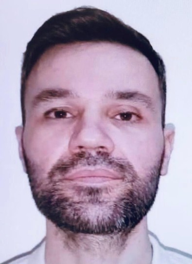 Halıya sarılıp yola atılan cesedin kimliği belli oldu - Resim : 1