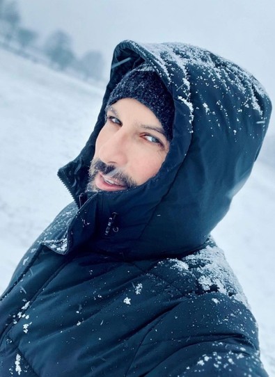 Karda doyasıya eğlence! Megastar Tarkan ailesiyle karın tadını çıkardı - Resim : 1