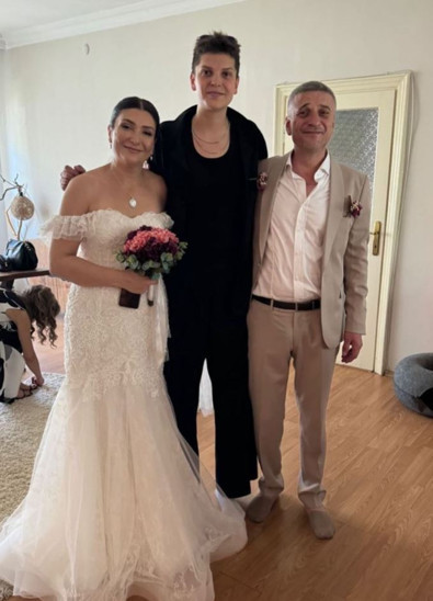 Milli voleybolcu Ebrar Karakurt'un babası evlendi! Dans sırasında hüngür hüngür ağladı! O paylaşımı görenleri duygulandırdı - Resim : 1
