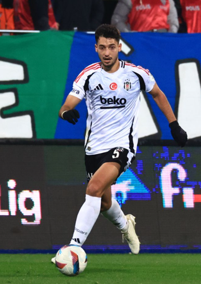 Maça devam edememişti! Beşiktaş'a yıldız isminden kahreden haber geldi - Resim : 1