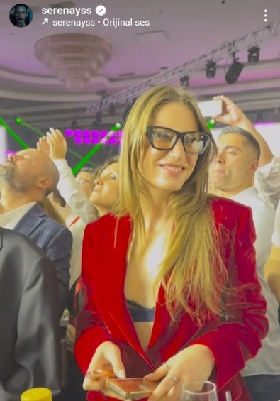 Serenay Sarıkaya'dan, Umut Evirgen ve Alina Boz'un evlendiği akşam yaptığı paylaşıma açıklama geldi! - Resim : 2