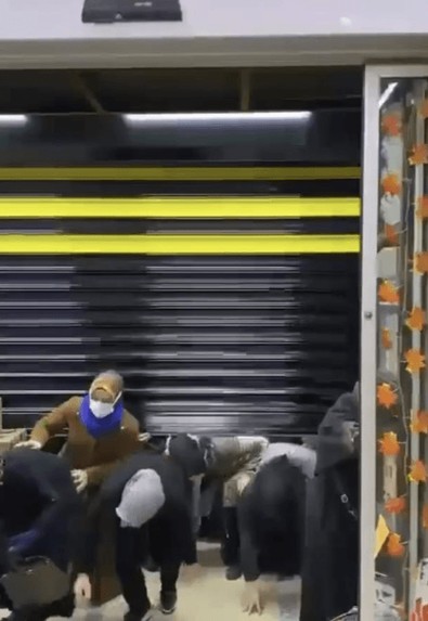Bursa'da yaşandı bu olay! Vatandaşlar tek bir şey uğruna birbirleriyle kıyasıya yarışa girdi - Resim : 2