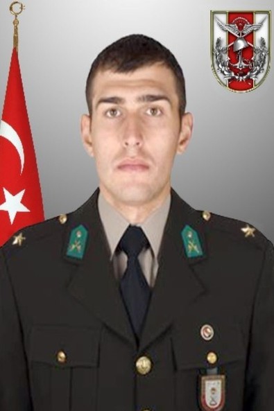 Şehit Piyade Teğmen Kaan Kanlıkuyu'nun ailesine acı haber verildi - Resim : 1