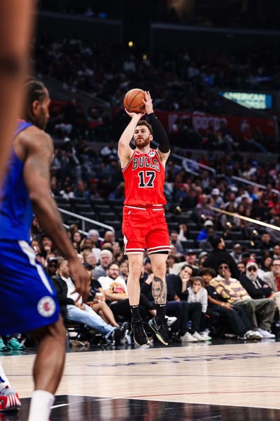 NBA’de heyecan sürüyor! Onuralp Bitim’in 17 sayısı yetmedi! Chicago Bulls, Dallas’a 35 sayı farklı yenildi! - Resim : 1