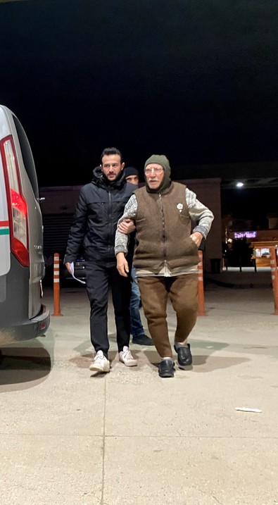71 yaşındaki adam 6 yaşındaki çocuğu kaçırmaya kalkıştı! - Resim : 1