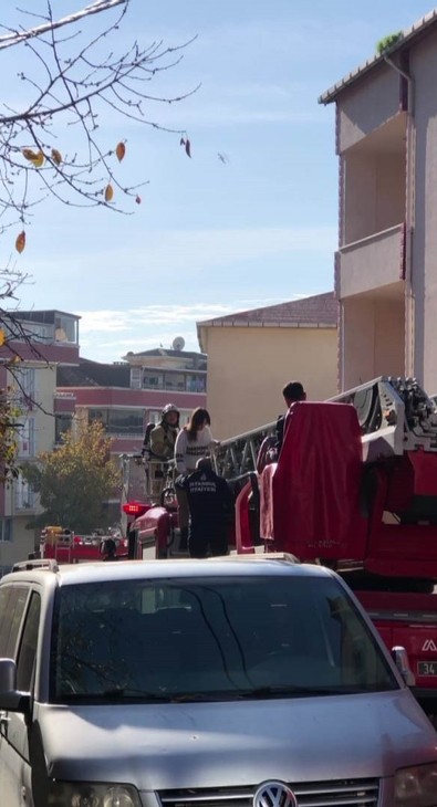 Pendik'te korkunç olay! Babasıyla kavga edip evi ateşe verdi - Resim : 1