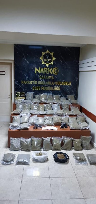 Sakarya'da yapılan uyuşturucu operasyonunda 58 kilogram uyuşturucu ele geçirildi! 11 gözaltı - Resim : 1