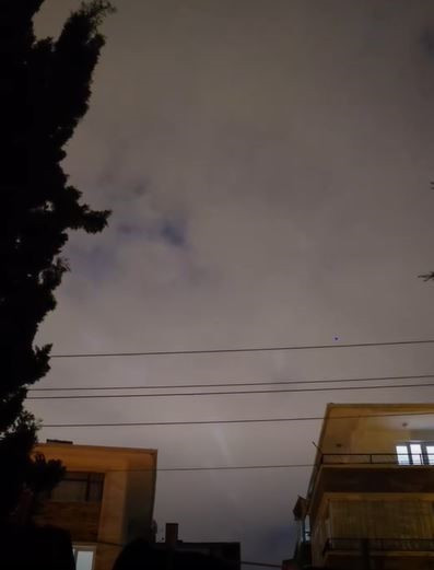 Ankara semalarında gizemli ışıklar! Kısa s&uuml;rede g&ouml;zden kayboldular - Resim : 1