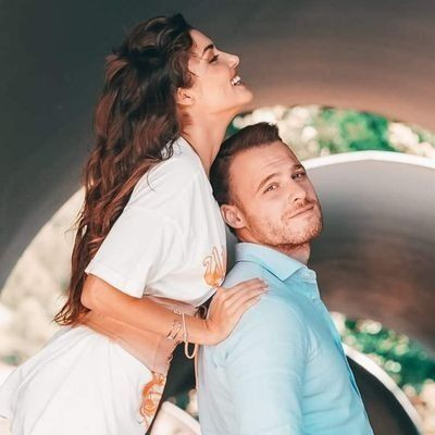 Ayrıldıkları iddia edilmişti! Kerem Bursin'den Hande Erçel'e sitem dolu sözler - Resim: 1