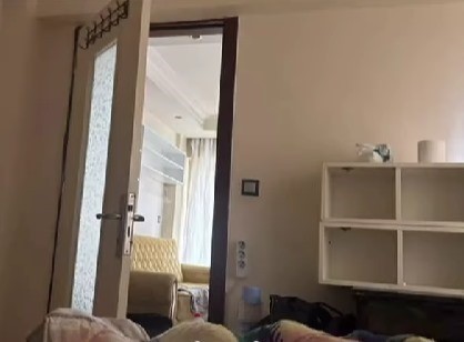 Gizli kamera rezaletinde yeni boyut! Müşterinin dikkatinden kaçmadı! Prizi sökünce şoke oldu! - Resim : 2