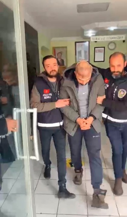 Bayrampaşa'da korkunç olay! Pitbull cinsi köpek polise saldırdı - Resim : 2