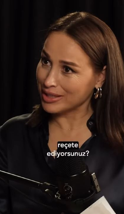 Nur Viral'in programına konuk olan Burcu Akdağ "Herkes sevişiyor" diyerek açık açık anlattı: O zaman erkekler boşalınca... - Resim: 8