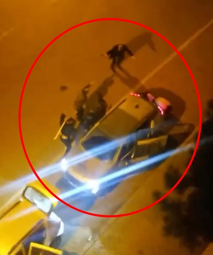 "Kız kaçırma" meselesinden iki aile birbirine girdi! Ortalık savaş alanına döndü: 1'i polis 9 yaralı - Resim : 2