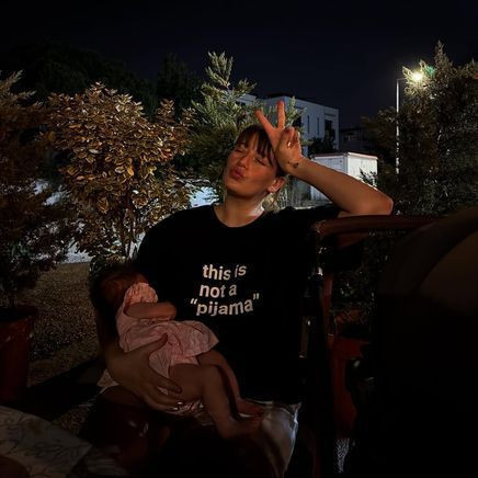 Gizem Karaca'dan sürpriz paylaşım! Kızı Leyla Yaz'ın yüzünü ilk kez gösterdi - Resim: 2