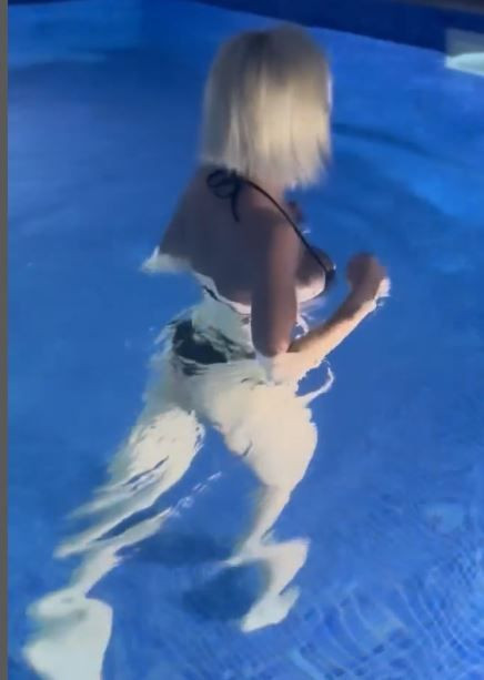 OnlyFans Fenomeni Neslihan Güneş'in dudak uçuklatan kazancı gündem olmuştu! Güzel isimden hayranlarını şaşırtan radikal bir karar geldi - Resim: 46
